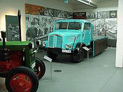 Horch-Museum, Nachkriegsproduktion Traktor Pionier und LKW H3A, technisch ausgereifte Entwicklung