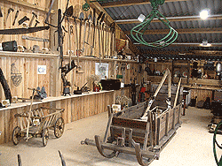 Museumshalle Reuters, landwirtschaftliche Geräte Museumshalle Reuters, landwirtschaftliche Geräte