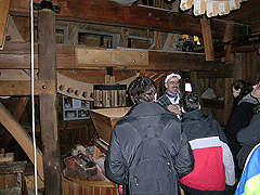 Mühle Berlin-Marzahn 2005, der freundliche Müller, der Mühle Berlin-Marzahn 2005, der freundliche Müller, der